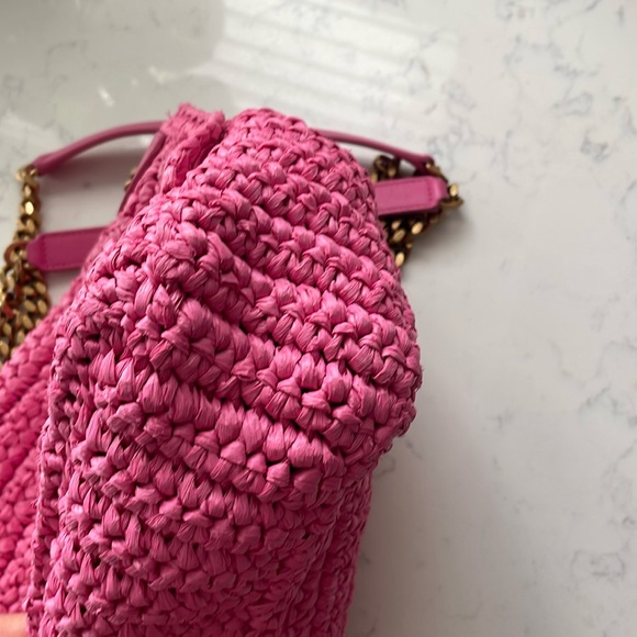 YSL medium Niki pink raffia shoulder bag - Picture 9 of 17